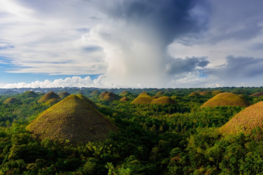 World, Spring 2015, Philippines. Photograph by Jordy Meow