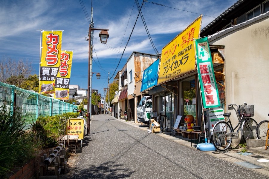 Osaka, Spring 2019, Japan. Photograph by Jordy Meow
